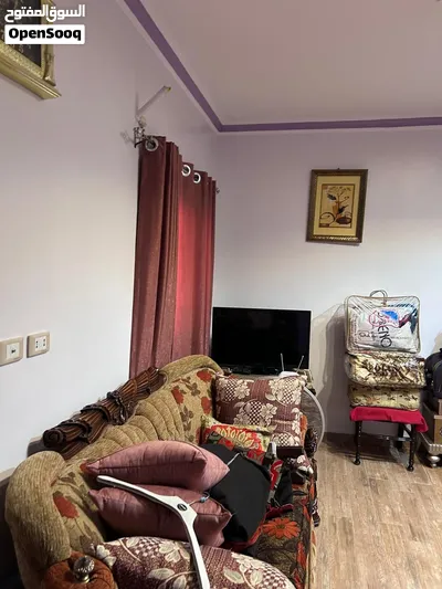 شقة للبيع بسعر لقطة على تبة الحى الأول بمدينة العبور ارقى أحياء المدينة تشطيب هاى الترا سوبر لوكس — شقة في العبور