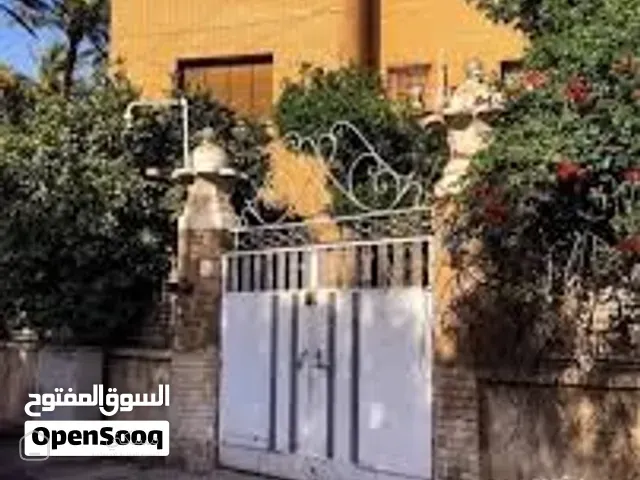 محتاج بيت لليجار لتنومه كون بيه اقل شي غرفتين عائله صغيره