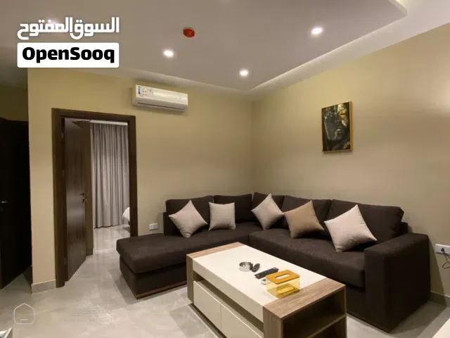 شقة فندقيه مميزه جديدة للايجار في منطقة الصويفيه369