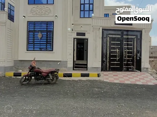 من العروض النادره فله للبيع مساحه 5 لبن الا ربع شارع12 قريب جدا لزفلت حر معمد السعر فقط 75 مليون