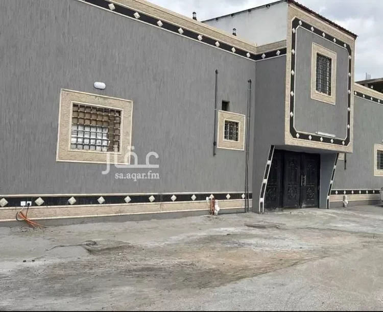 عمارة للبيع في شارع نخال