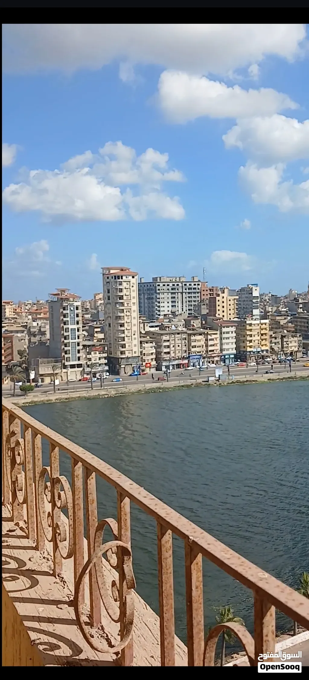 للإيجار طويل الأجل والشراكة الاستثمارية مقر إداري او مركز طبي كبير او عيادة على كورنيش دمياط مباشر