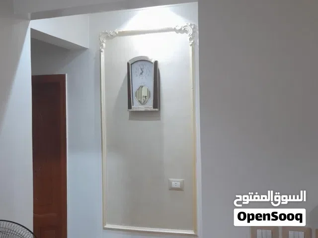 شقه في الزقازيق ميدان الزراعه الدور الثاني علوي