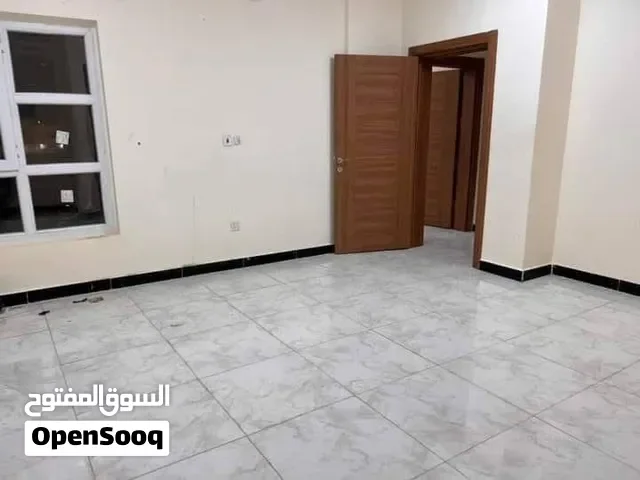 شقة للبيع في مجمع الأمل السكني 2 بسعر مناسب جداً