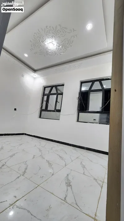 منزل_سكني_جميل وانيق جوار كل الخدمات حي سكني مكتمل بسعر مغري جدا