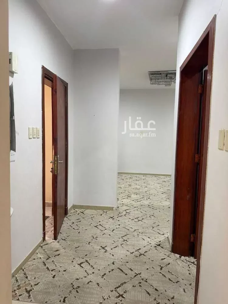شقة للإيجار في شارع نورالدين الحلبي