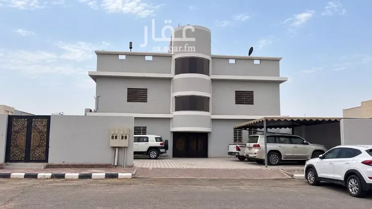 شقة للإيجار في شارع خالد ابن ثابت ابن طاعن