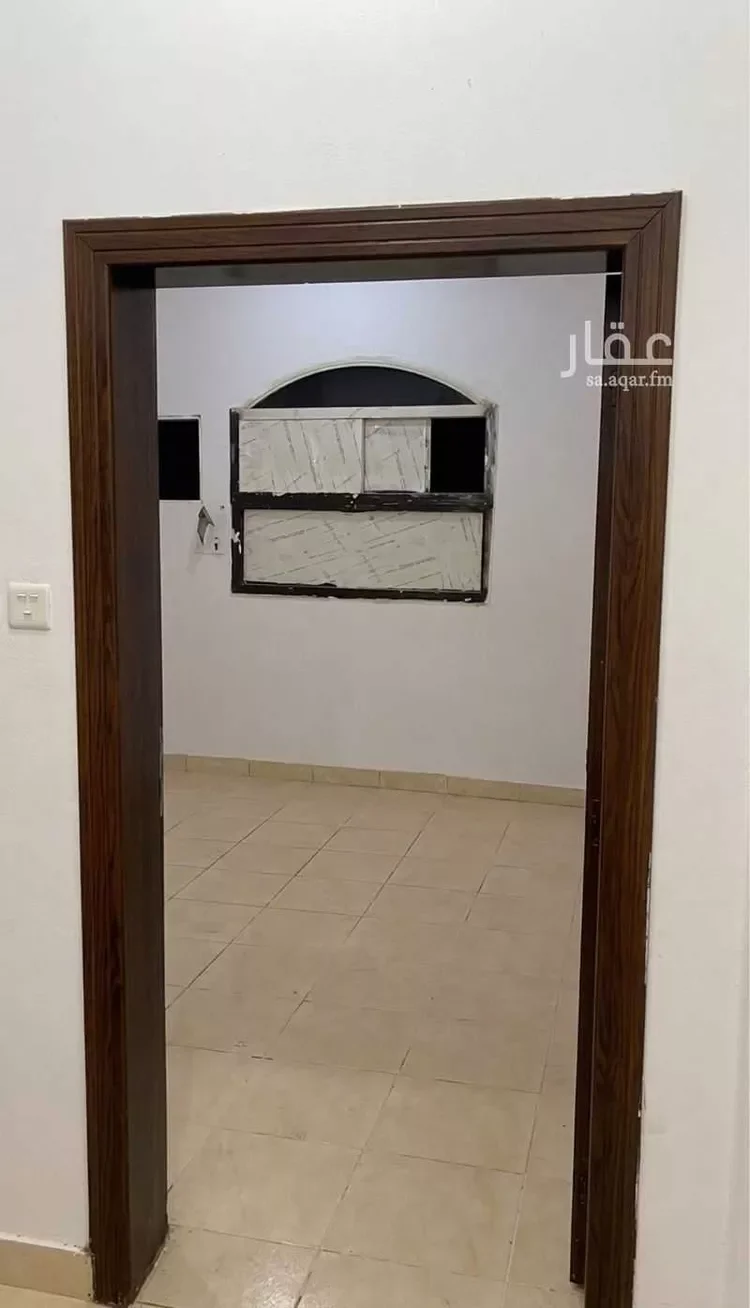 شقة للإيجار في شارع بير عيناء