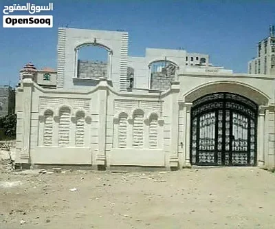 فيلا دورين في الاصبحي للبيع بسعر عرطه ب220$ مشطبه لكس موقع فخم تعتبر بقيمه الارض البايع رااسا لدينا