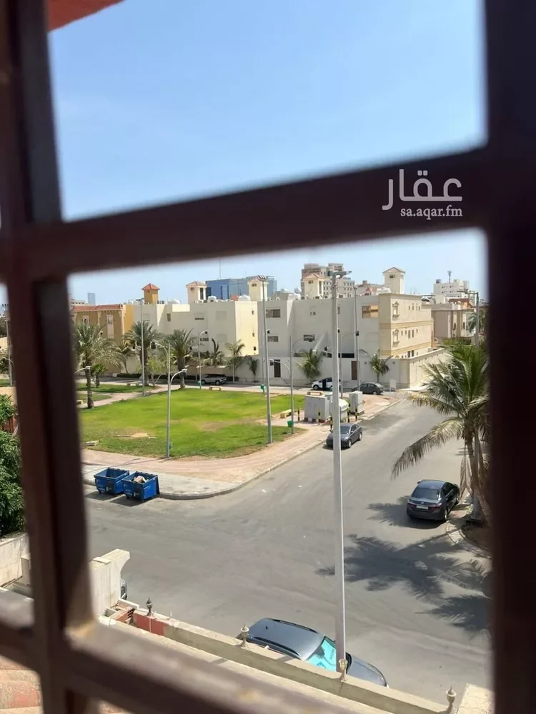 فيلا للبيع في شارع حبان بن منقذ