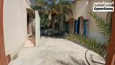 منزل للبيع موقع ولاية الرستاق وادي بني غافر منطقة (اللعقق)