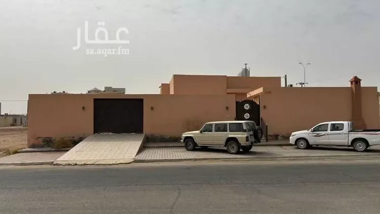 فيلا للبيع في شارع رفاعة ابن مبشر ابن الحارث الظفري — بيت أو فيلا في المجمعة