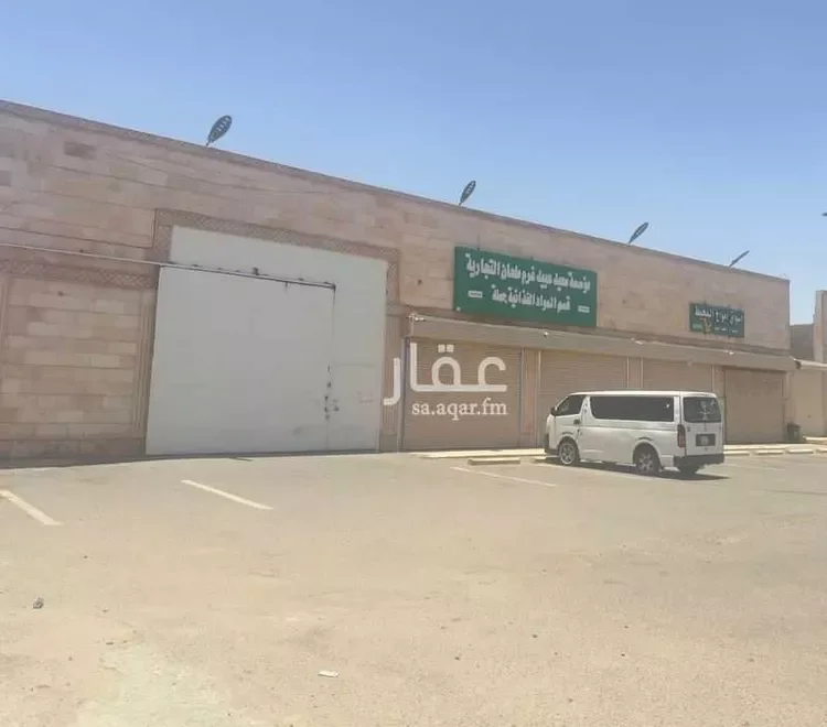 محل للإيجار في شارع 3948785 — محل في بيشة