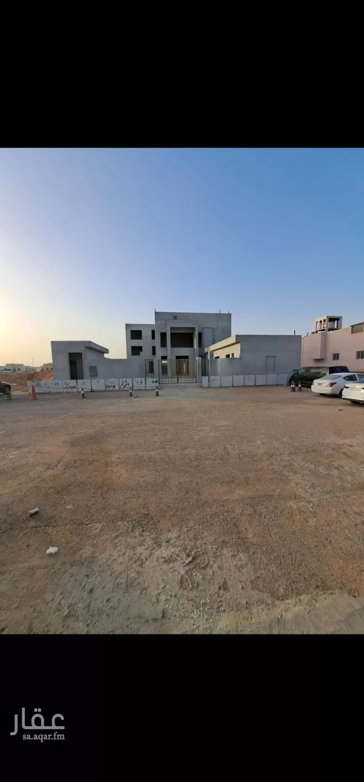فيلا للبيع في شارع ظهره العودة غرب 7