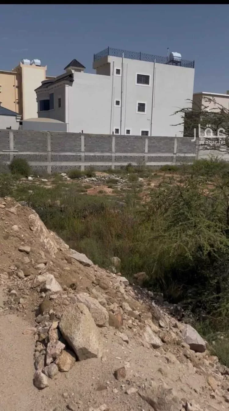 أرض للبيع في شارع الربوة