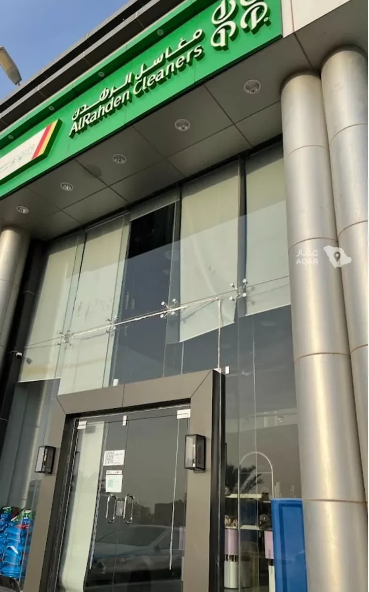 محل للإيجار في شارع ابن جمعة