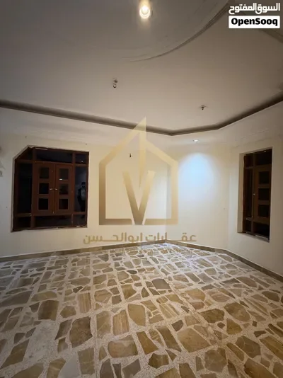 دار تجاري للايجار في منطقة العباسية خلف بيت الكل