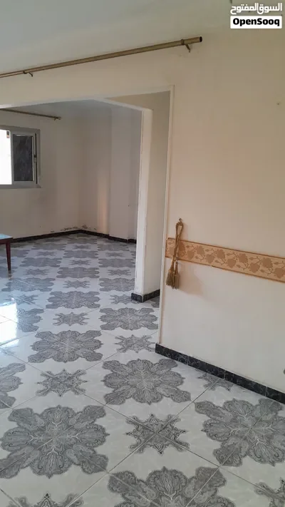 شقة من المالك شارع سينما ليلى باكوس — شقة في الإسكندرية