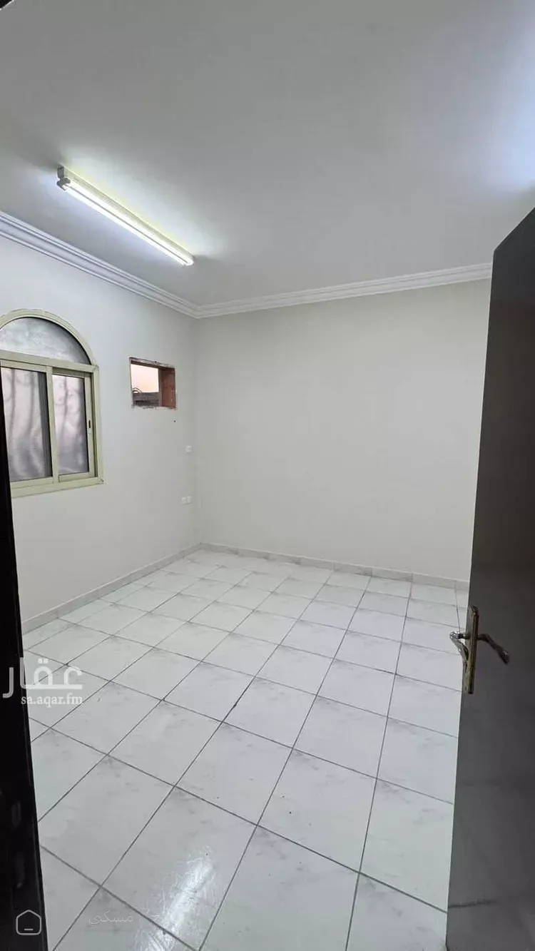 شقة للإيجار في شارع الأمير سلطان بن عبدالعزيز