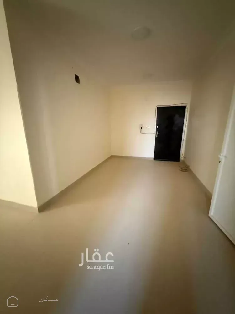 شقة للإيجار في شارع طيبة 120