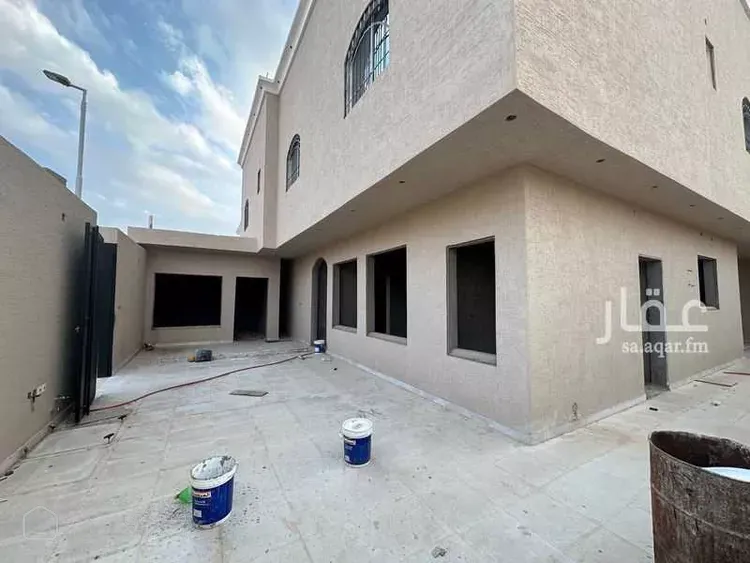عمارة للبيع في شارع قيس بن عمرو