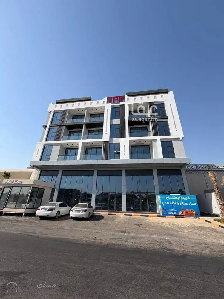 محل للإيجار في شارع 1 الجامعة