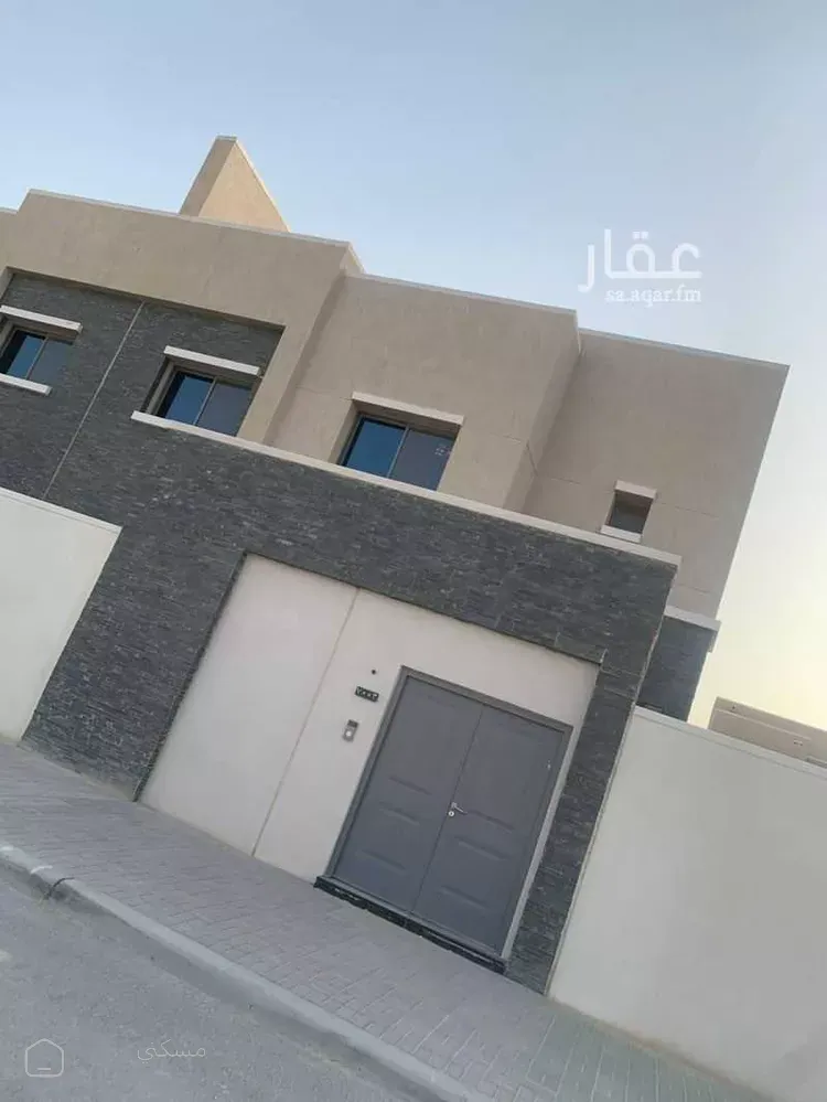 فيلا للإيجار في شارع الرياض