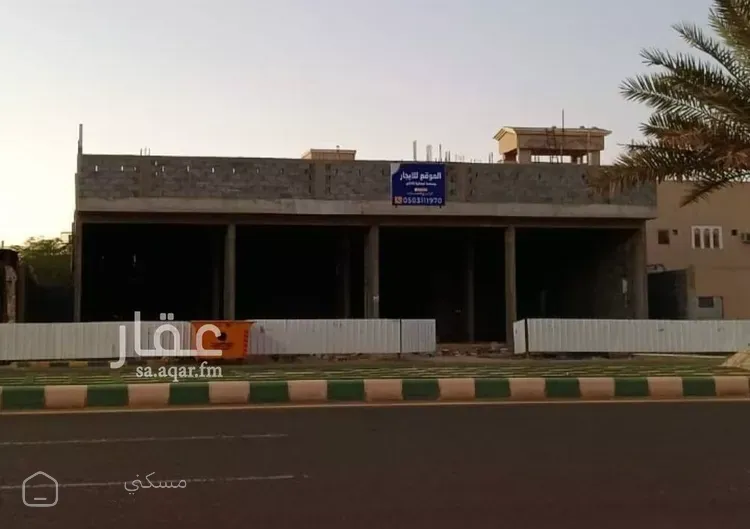 محل للإيجار في شارع عبدالعزيز ال سعود