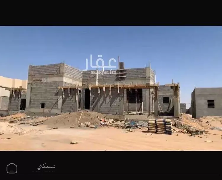 فيلا للبيع في شارع 1029 مخطط رقم 24