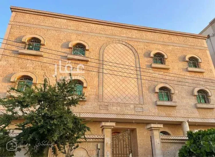 عمارة للبيع في شارع سعد بن فهد بن سعد