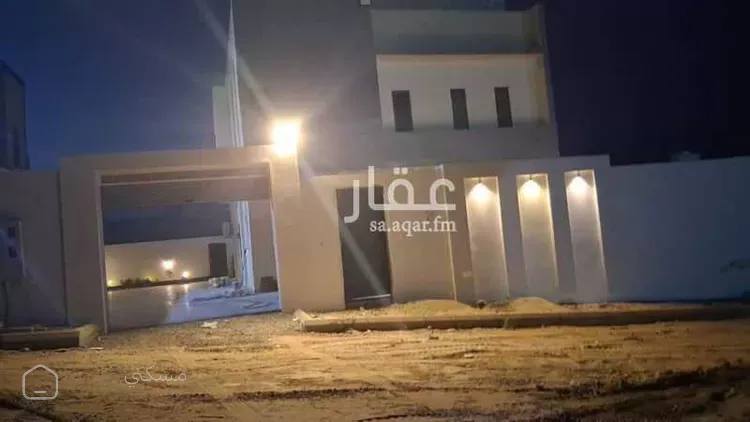 عمارة للبيع في حي العثارب