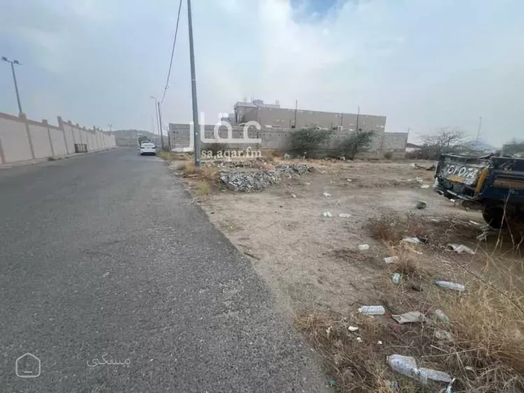 أرض للبيع في حي الحبيل