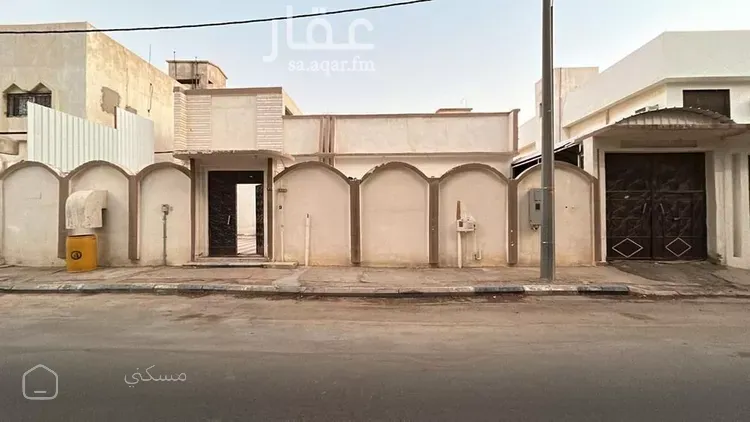 فيلا للبيع في شارع الخالدية