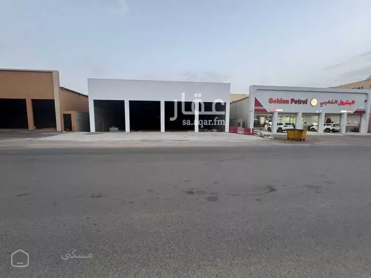 محل للإيجار في شارع الحزم