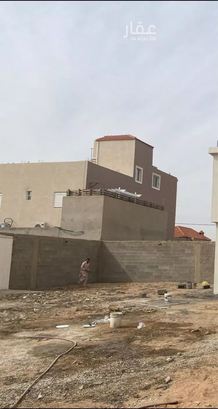 أرض للبيع في شارع احمد بن حفص