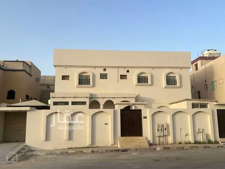 عمارة للبيع في شارع 14 ج