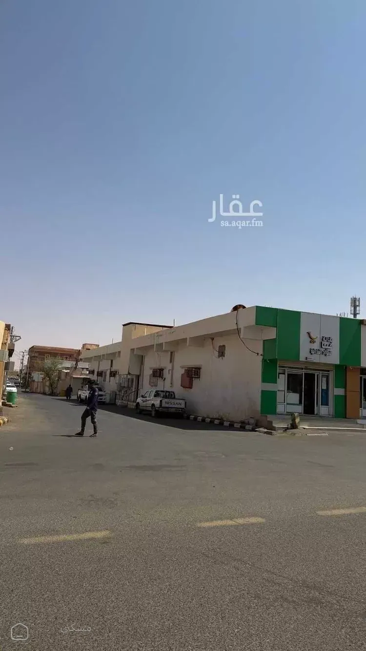 شقة للبيع في شارع الامير مقرن ابن عبدالعزيز