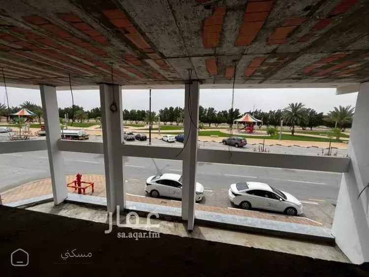 عمارة للبيع في شارع القطيف