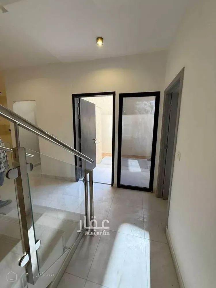 فيلا للإيجار في شارع 24097488