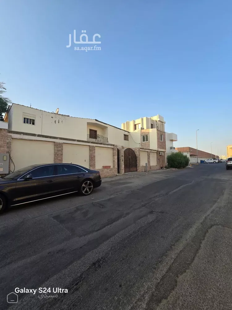 فيلا للبيع في شارع بريق الامل