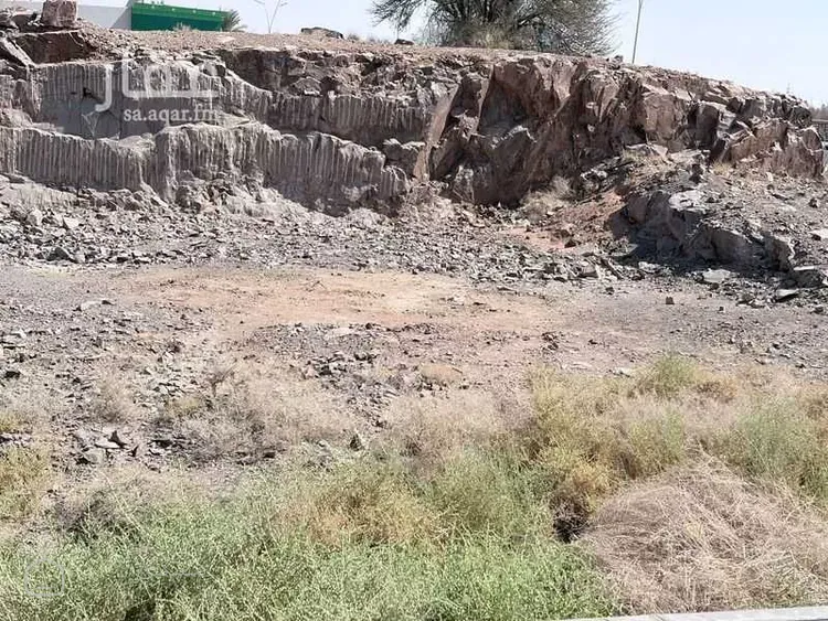 أرض للبيع في شارع 16025792