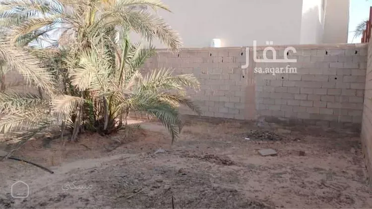 أرض للبيع في شارع عثمان بن عفان