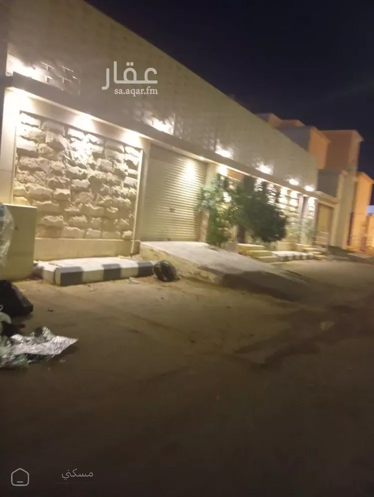 فيلا للبيع في شارع بدر 11