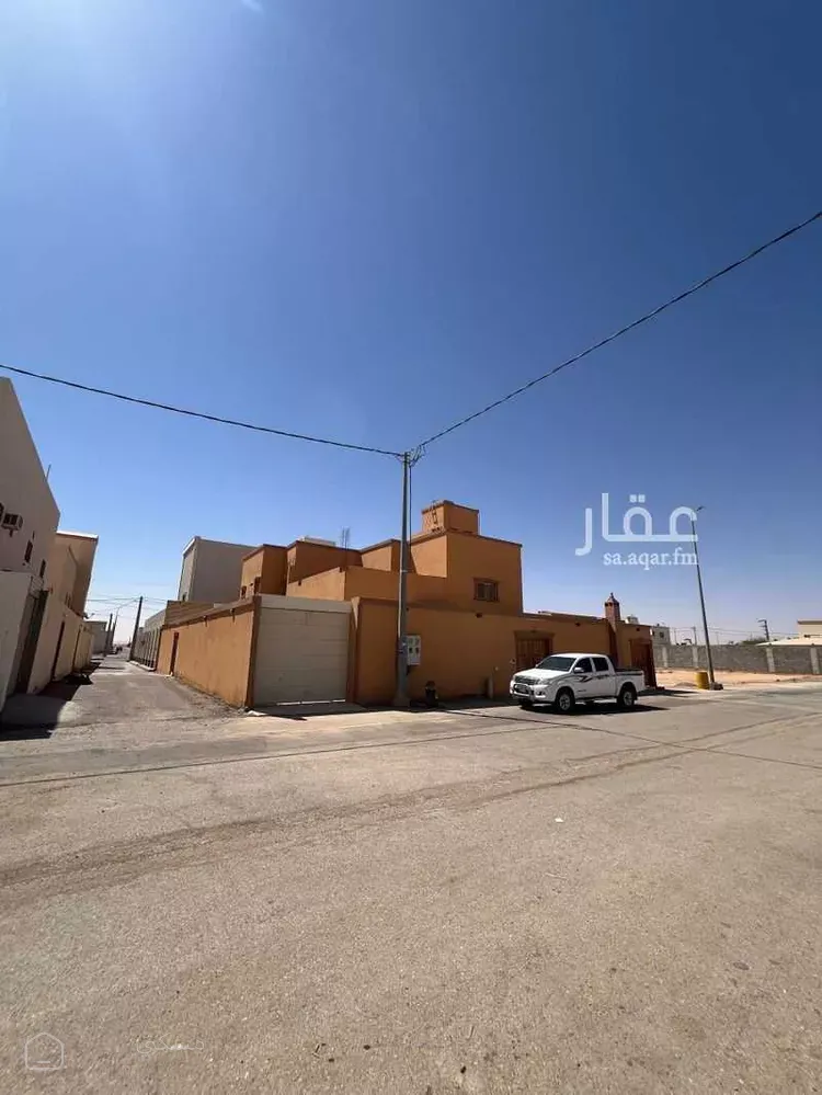 فيلا للبيع في شارع 6495430