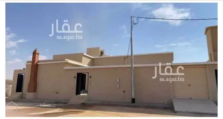 فيلا للبيع في شارع 7096113