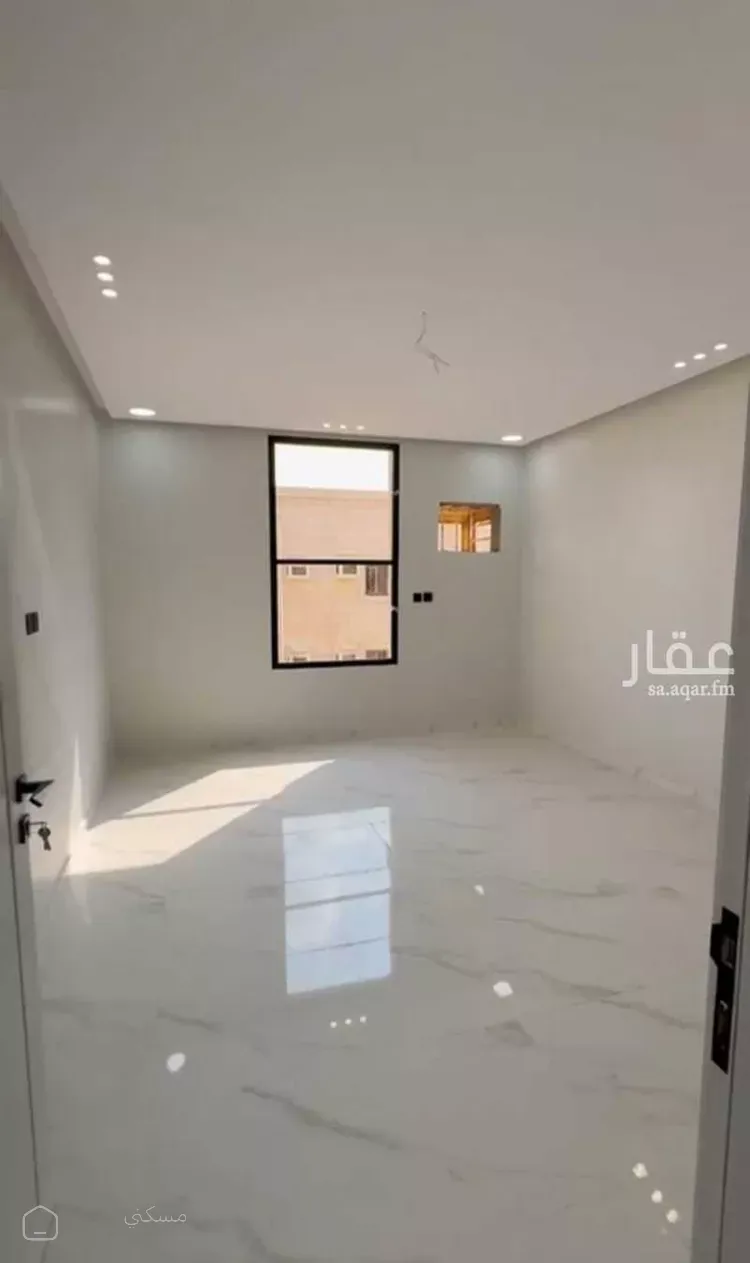 شقة للبيع في شارع 2716666