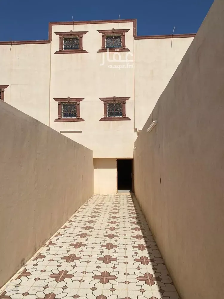 عمارة للبيع في شارع صفيه بنت أخطب