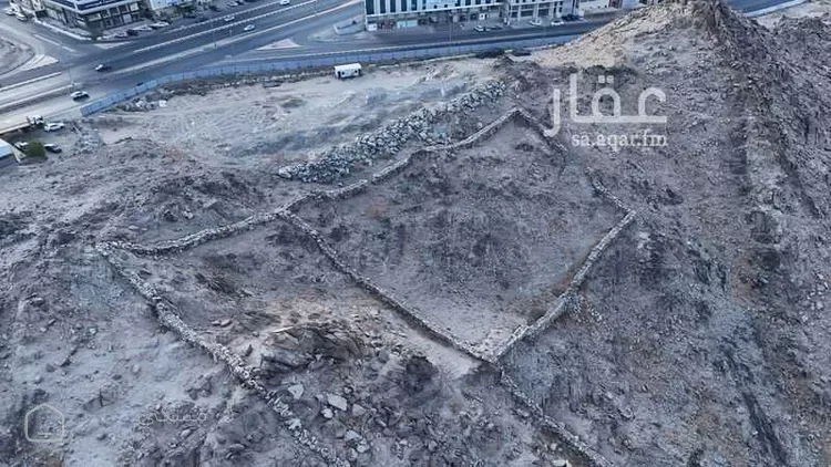 أرض للبيع في شارع 1826683