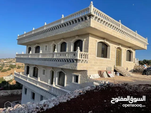 فيلا جديده لم تسكن ولم تؤثث بعبين