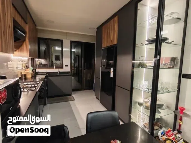 شقة مفروشة للإيجار شهري